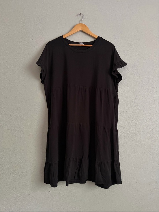 Time and Tru Dresses & Skirts - Tiered Short Sleeve Mini Dress